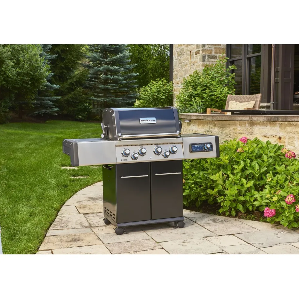 Broil King Kaasugrilli iQue Regal Q 490 IR, 4 poltinta, sivukeitin infrapunalla, varraspaahdin