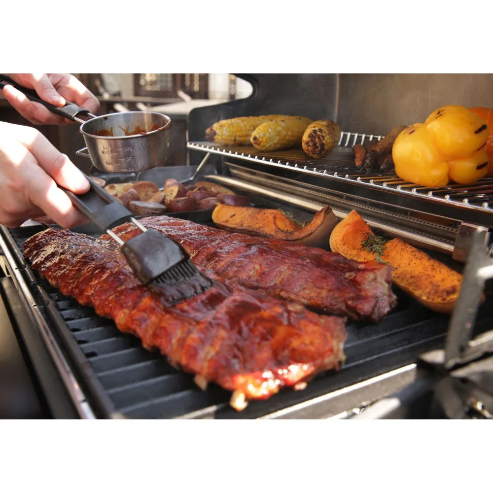 Hot Broil King Kaasugrilli Signet 390 Shadow, 3 poltinta, sivukeitin, varraspaahdin