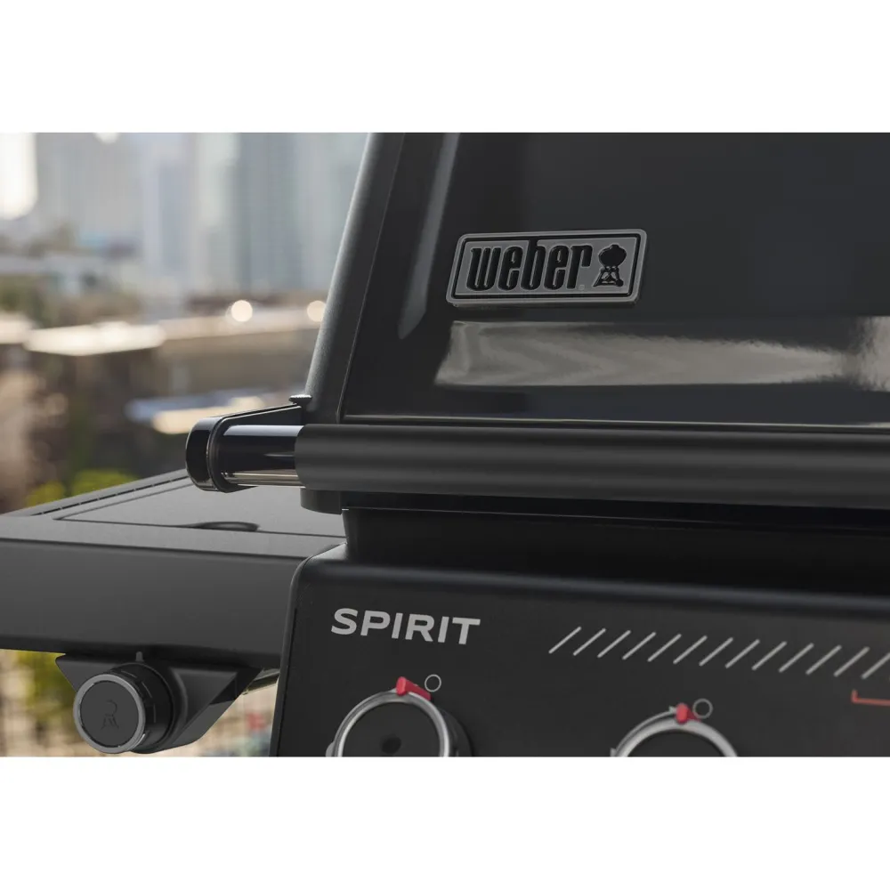 Clearance Weber Grill Kaasugrilli Weber Spirit EPX-435R Stealth, 4 poltinta, sivukeitin, musta