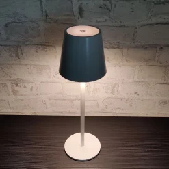New LED Energie Ladattava LED-pöytävalaisin Praha, 3CCT, himmennettävä