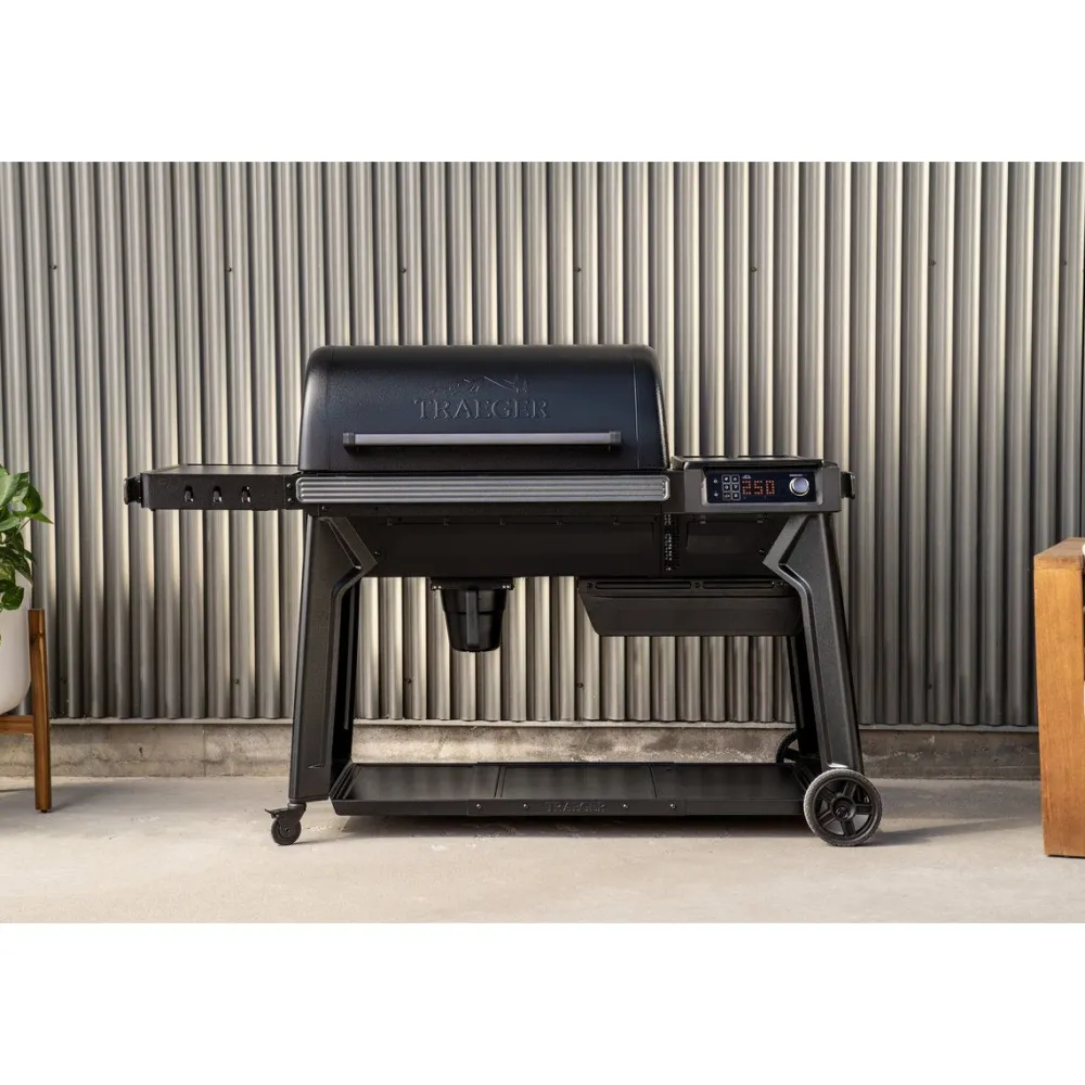 Online Traeger Pellettigrilli Woodridge Pro, musta