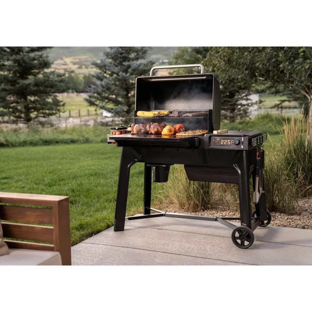 Best Traeger Pellettigrilli Woodridge, musta