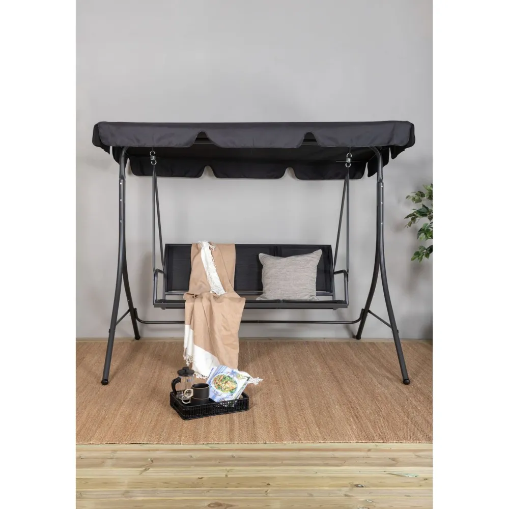 Sale Venture Home Pihakeinu Montreal 3:n istuttava