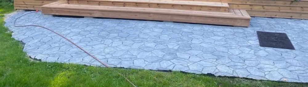 Rudus Pihakivi Luotokivi 336x246x80 mm profiloitu mustaharmaa