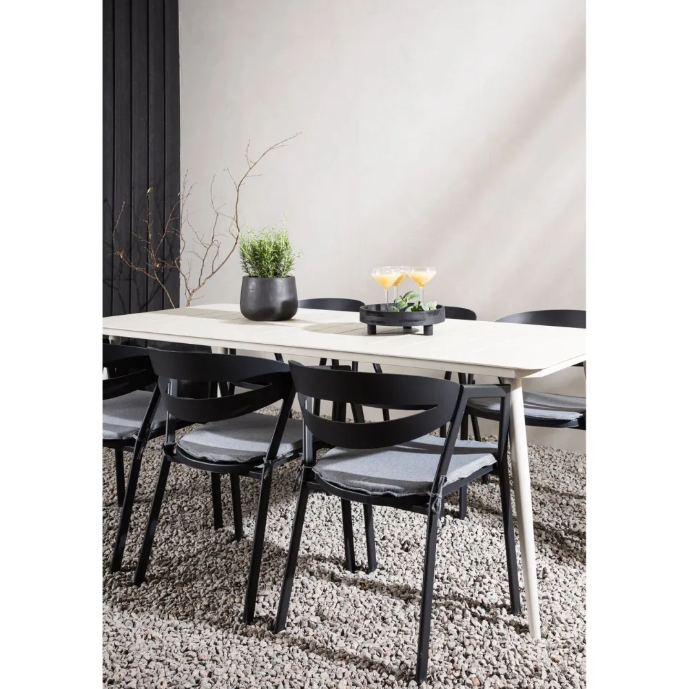 New Venture Home Ruokailuryhmä ulos , beige Lina-pöytä 200x90cm + 6 mustaa Slit-tuolia