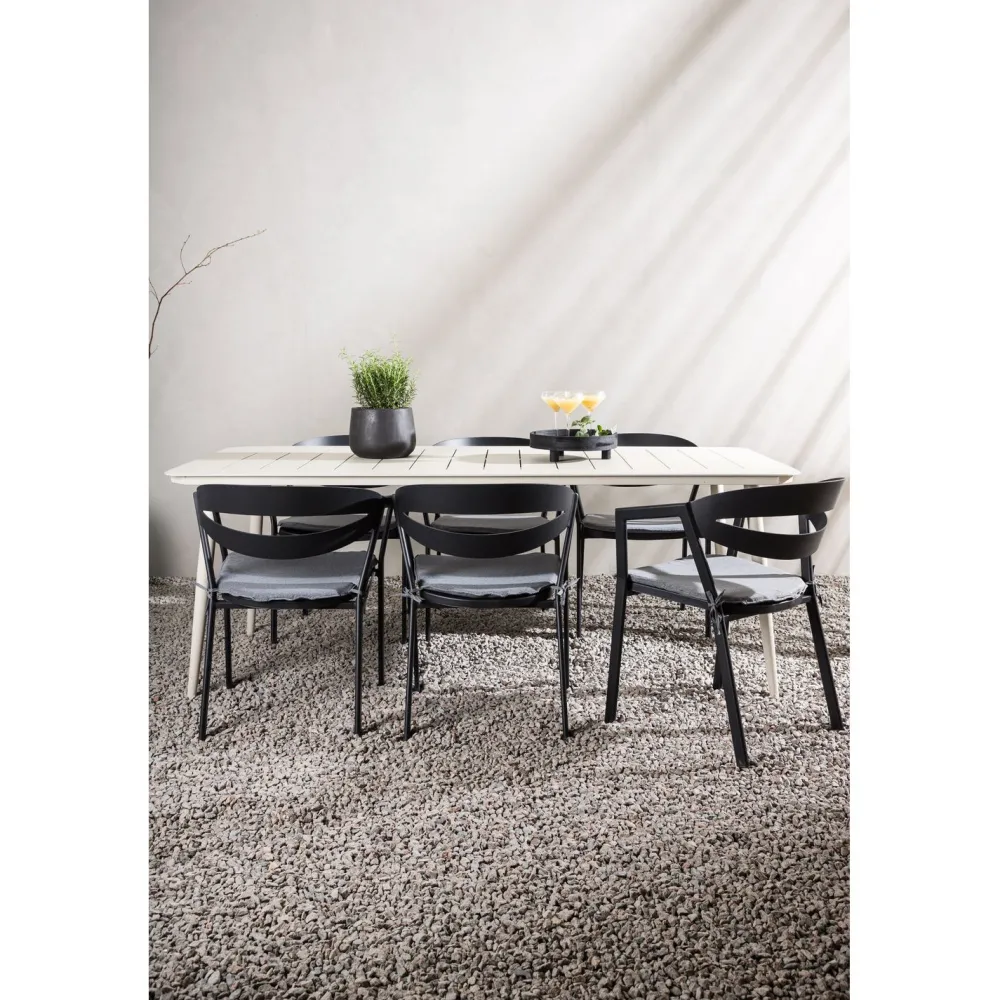 New Venture Home Ruokailuryhmä ulos , beige Lina-pöytä 200x90cm + 6 mustaa Slit-tuolia