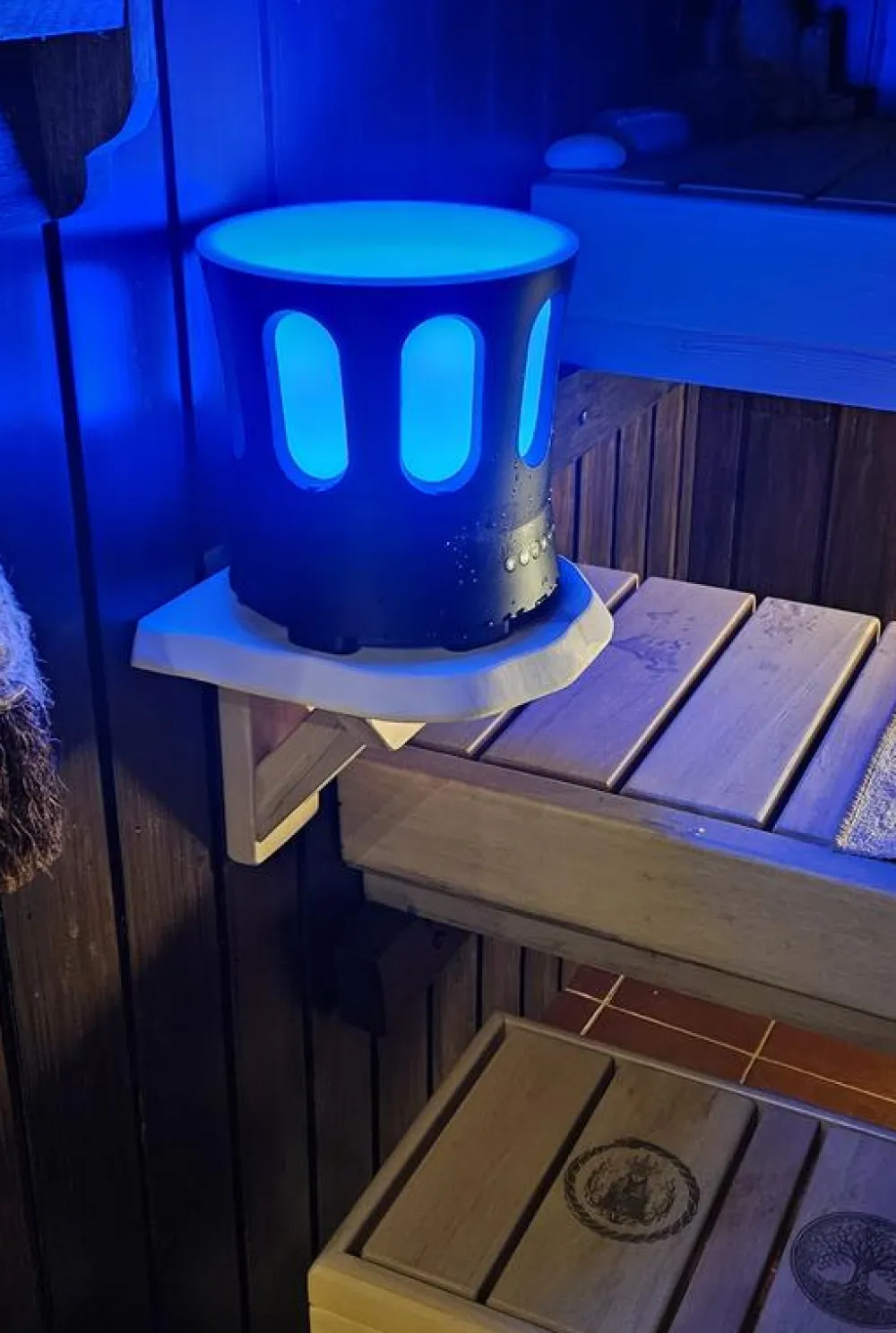 Hot Northern Pails Saunakaiutin ZONE Speaker Bluetooth vedenkestävä musta