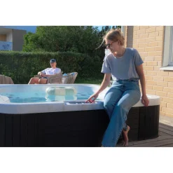 Hot Comfort Garden Spa Ulkoporeallas Comfort Garden Stella, 6 hlöä, 52 suutinta, harmaa/vaalea marmori