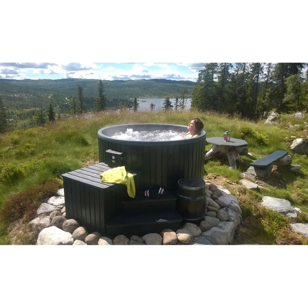 SpaDealers Ulkoporeallas TopSpa XS Wifi, 6 hlöä, eristetty, black marble